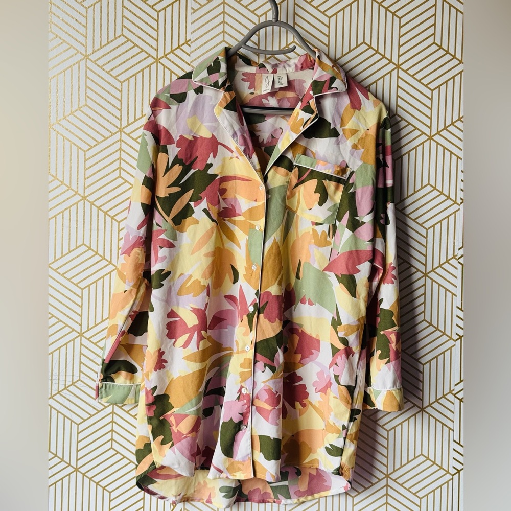 Joie brand. Sz Small oversized Sleep shirt long lounge wear
